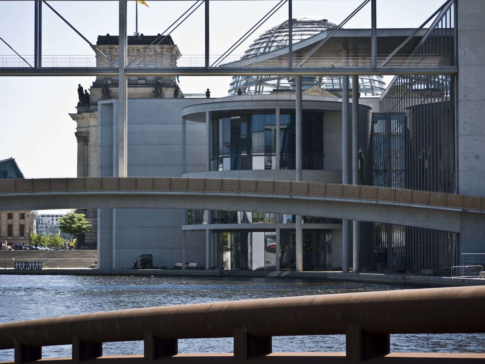 Berlin-Blick auf Paul-Loebe-Haus